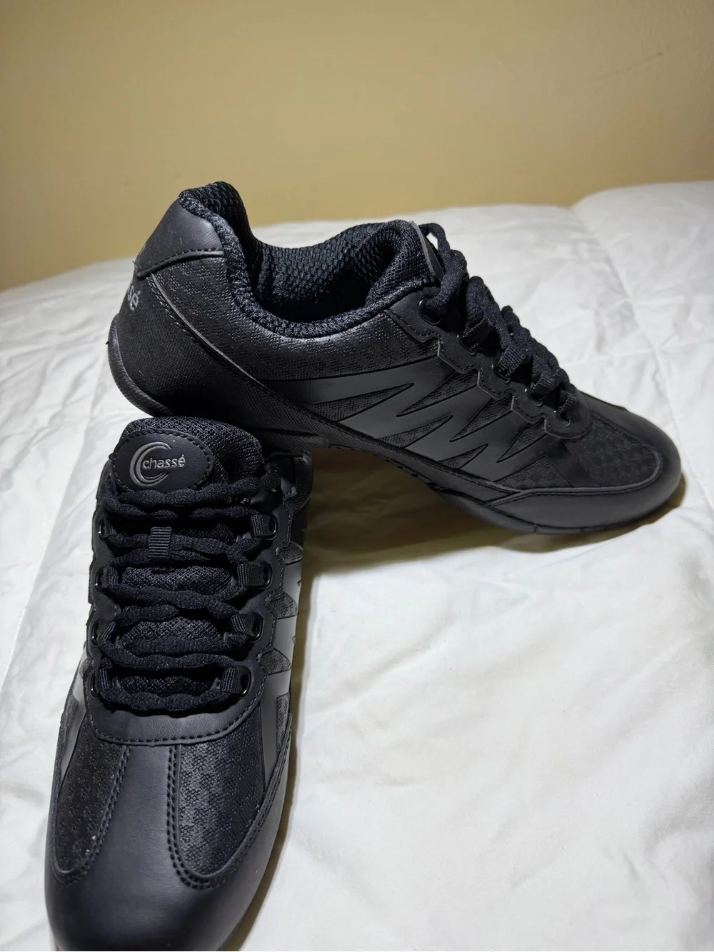 Chassé Men's Black Lace-Up Sneakers - Sleek Everyday Performance